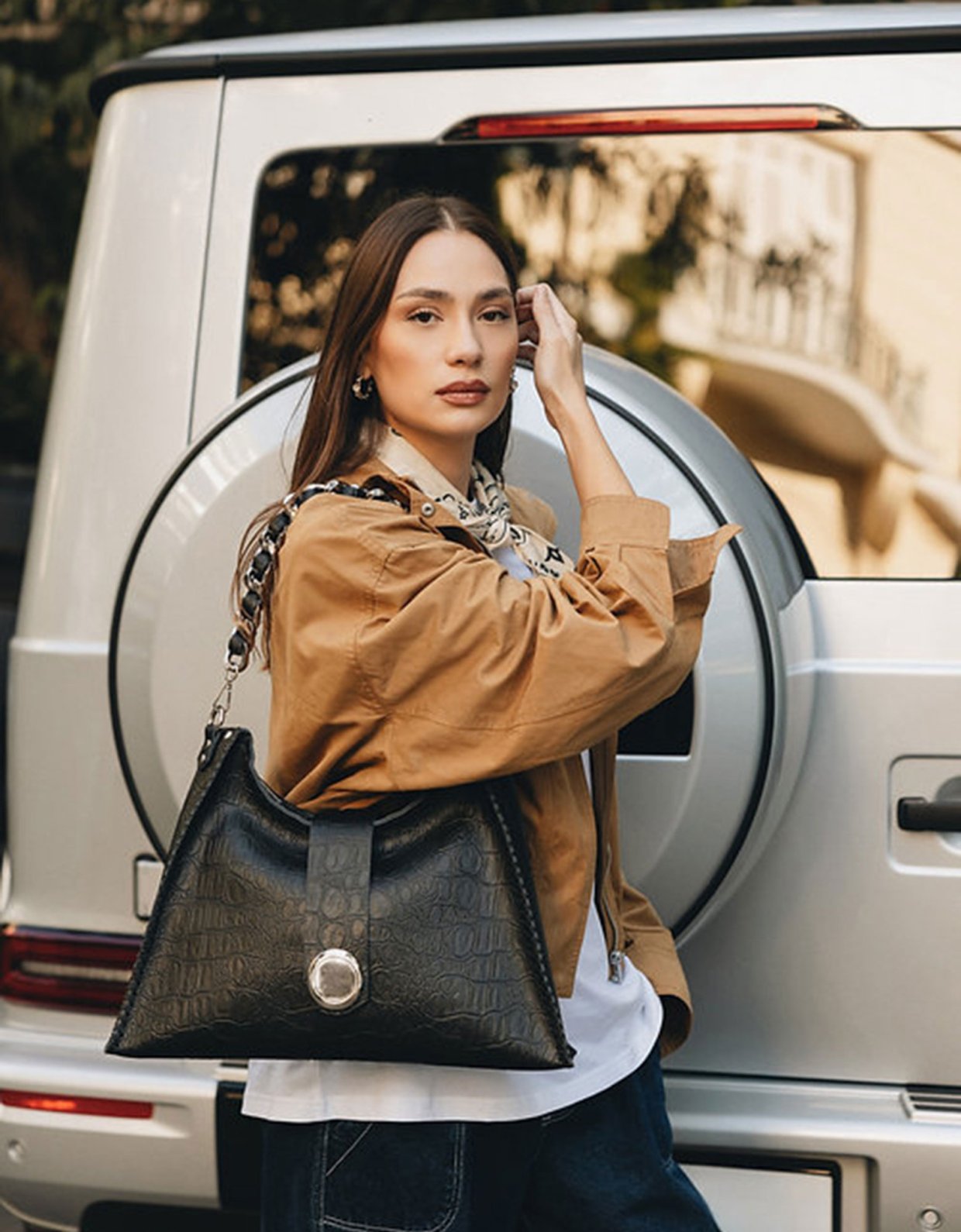 Individual Art Leather To the wilder bag black-nickel