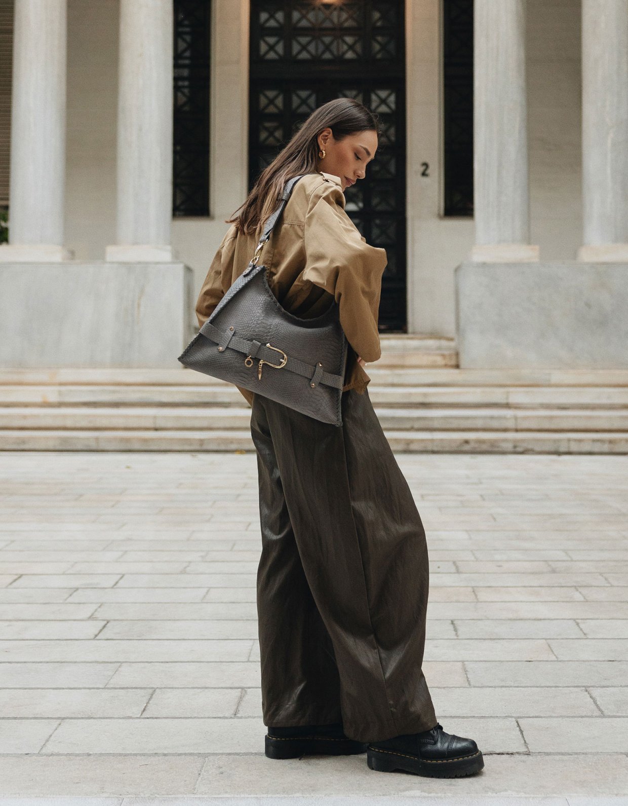 Individual Art Leather Together in electric dreams bag gray suede gold
