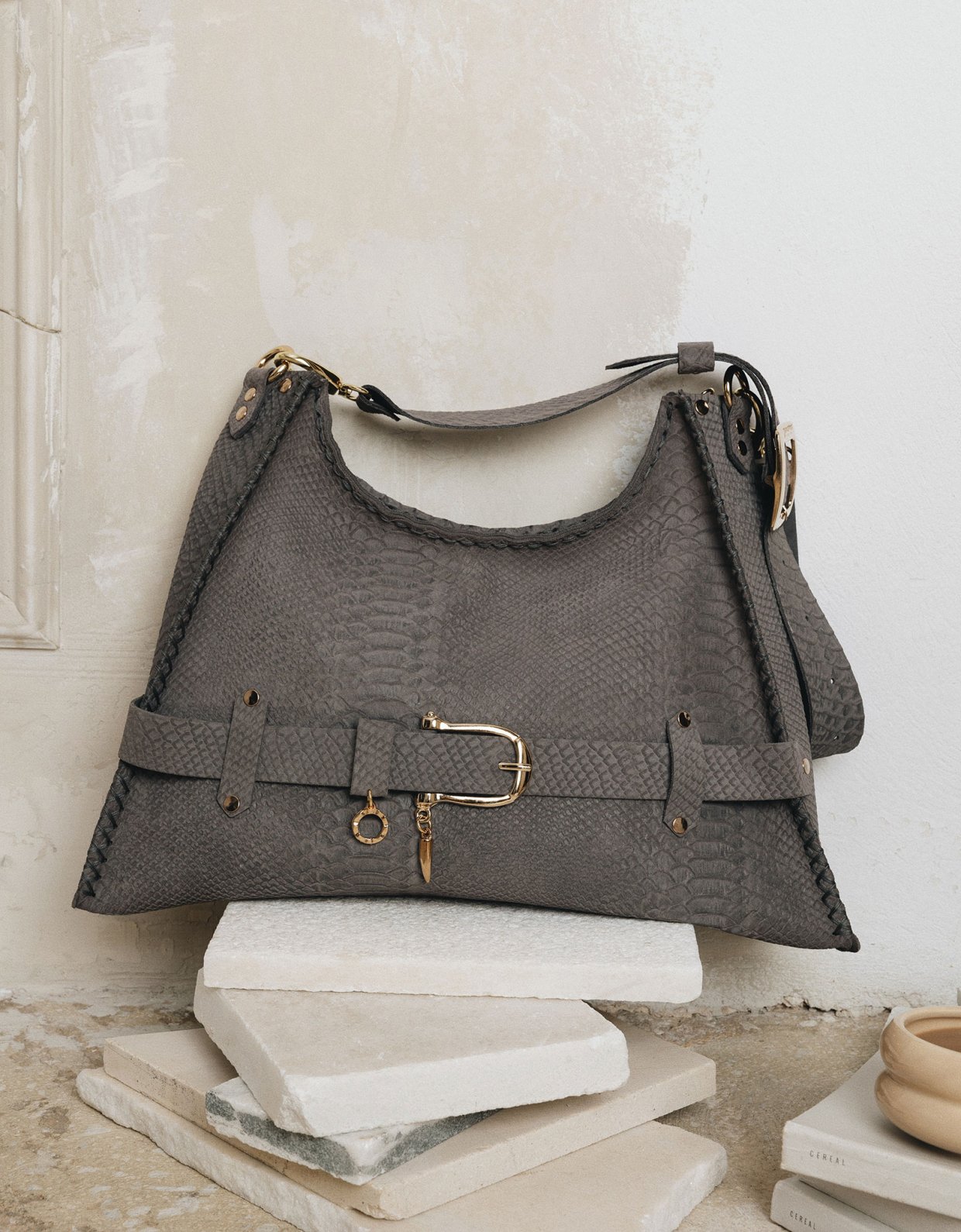 Individual Art Leather Together in electric dreams bag gray suede gold