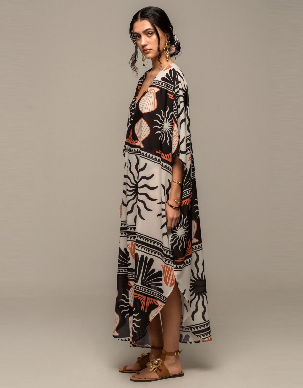 Peace and Chaos Tranquility kaftan