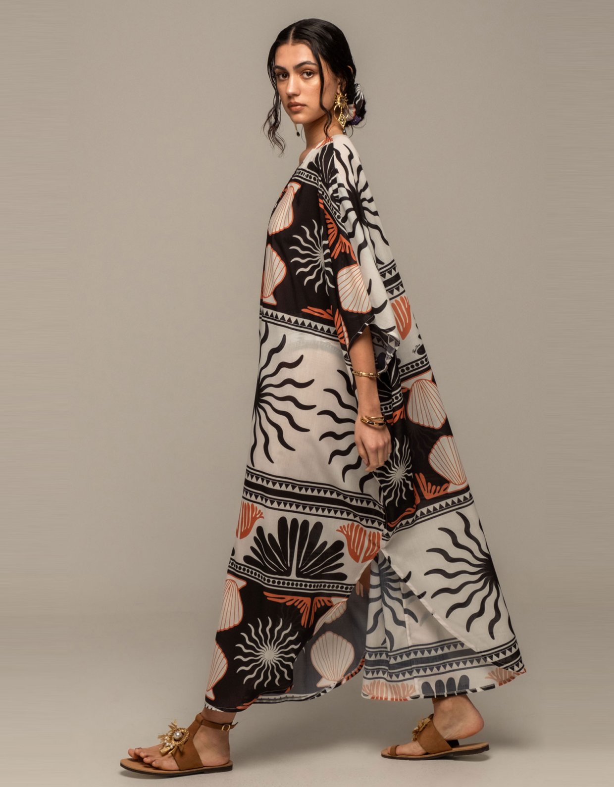 Peace and Chaos Tranquility kaftan