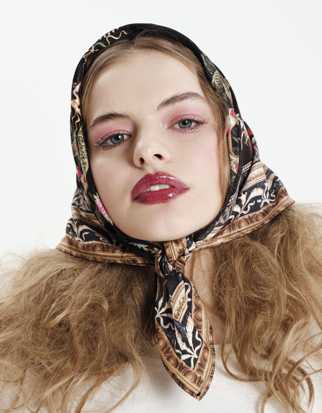 Peace and Chaos Temptation scarf