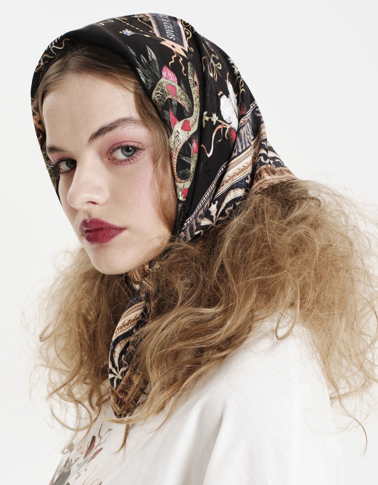 Peace and Chaos Temptation scarf