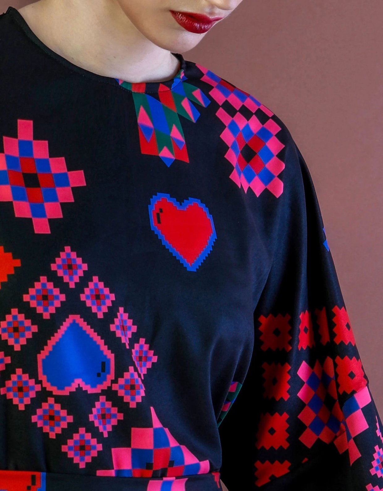 Bee Me Vanessa dress black