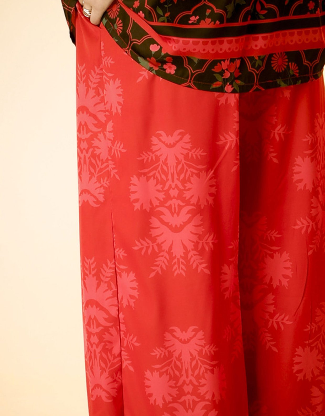 Bee Me Virginia pants red