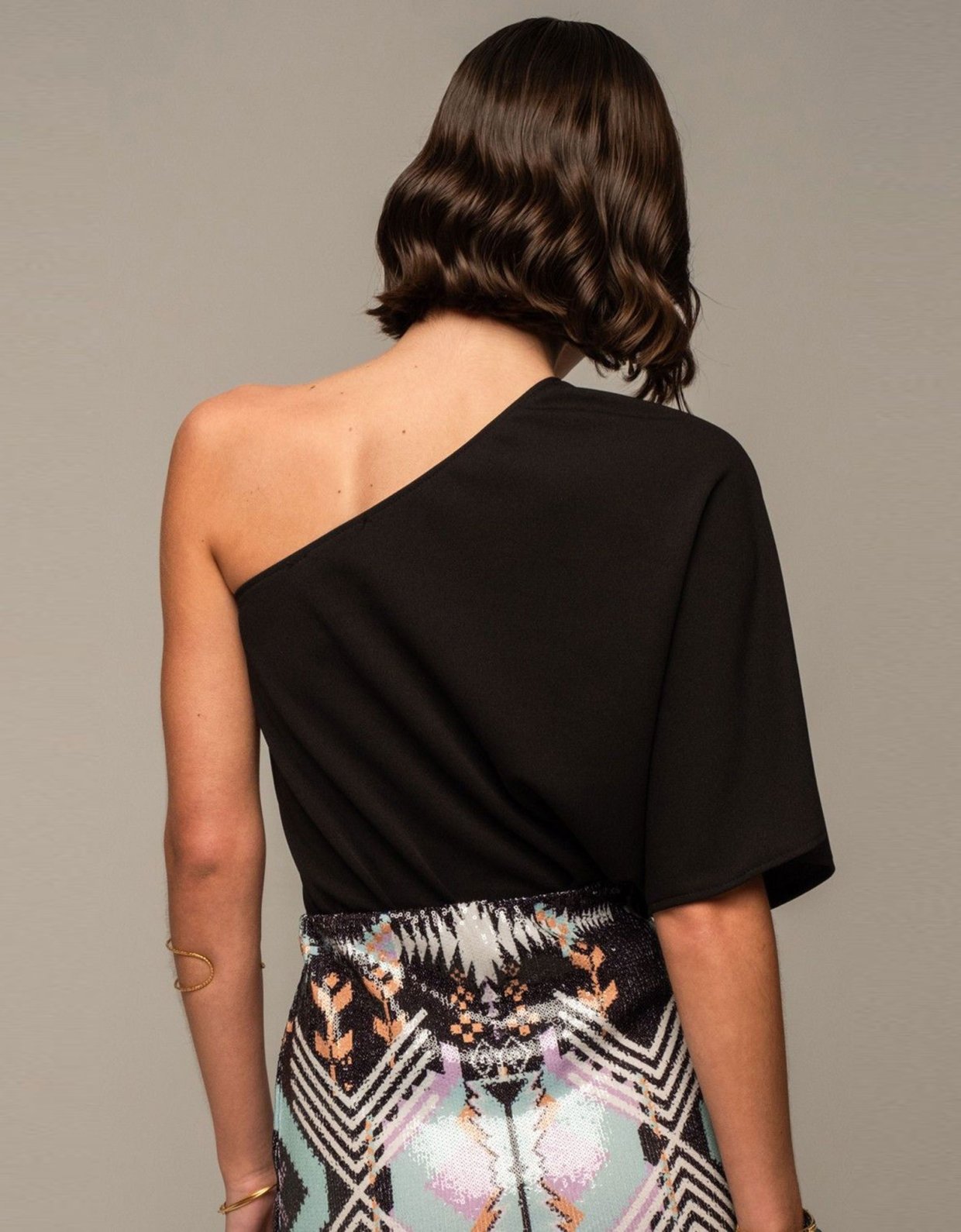 Peace and Chaos Vision top black