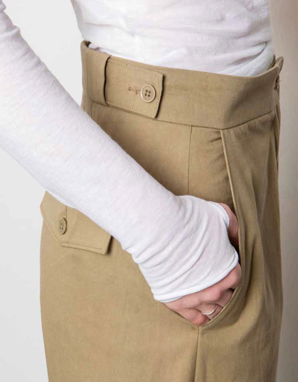 Nisώ Voyage pants camel