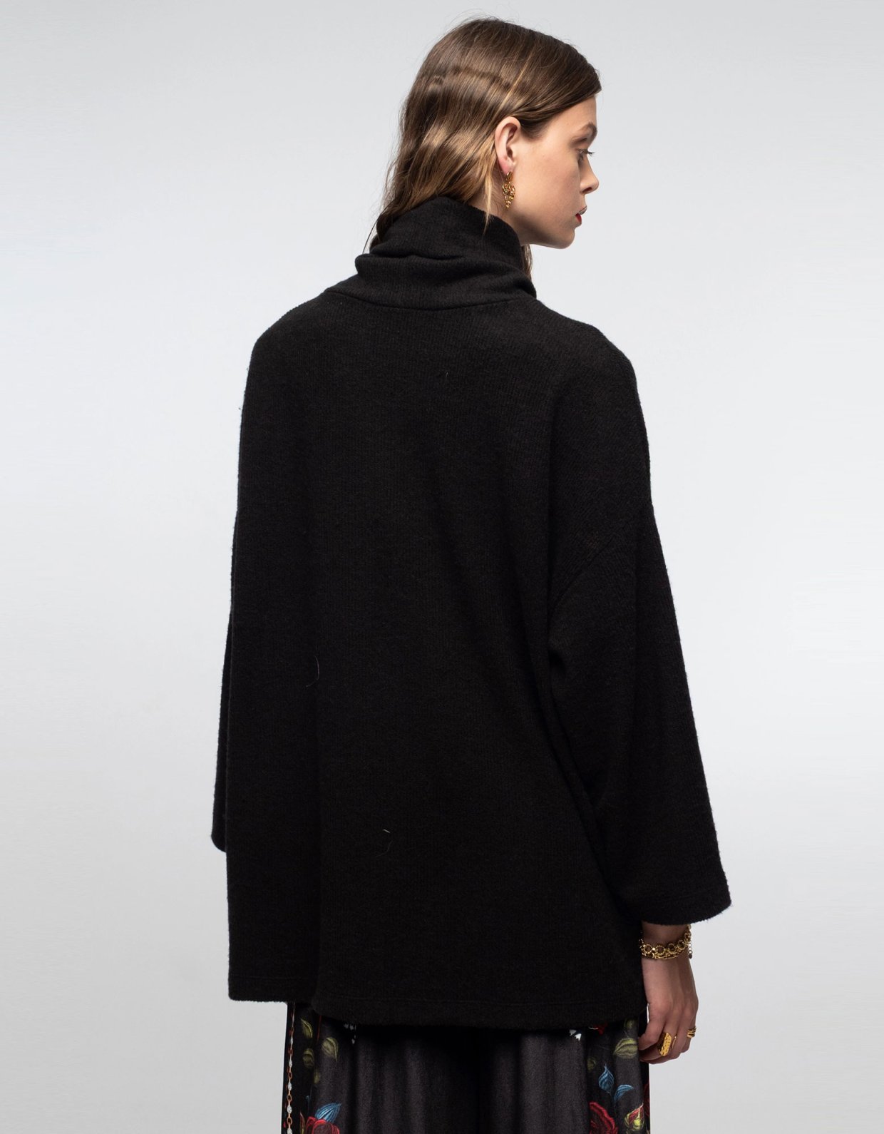 Peace and Chaos Tranquil turtleneck top black