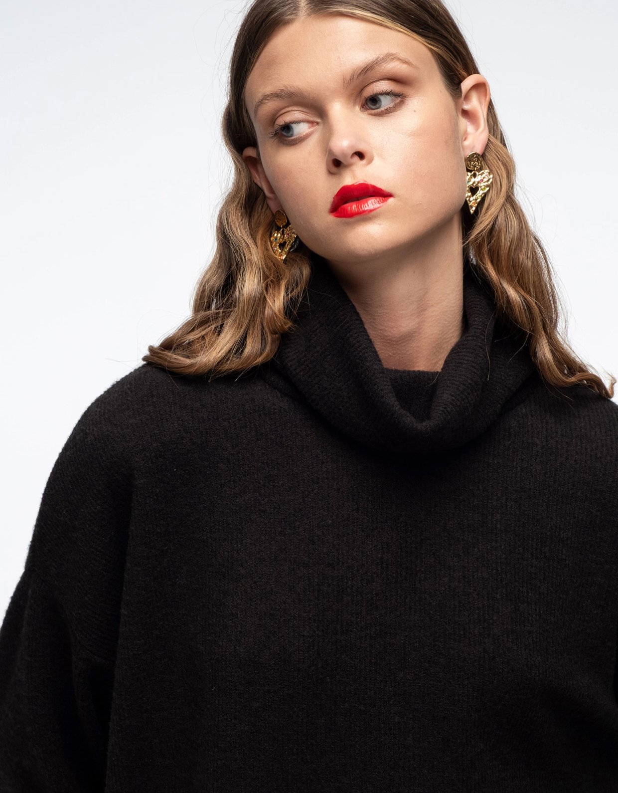 Peace and Chaos Tranquil turtleneck top black