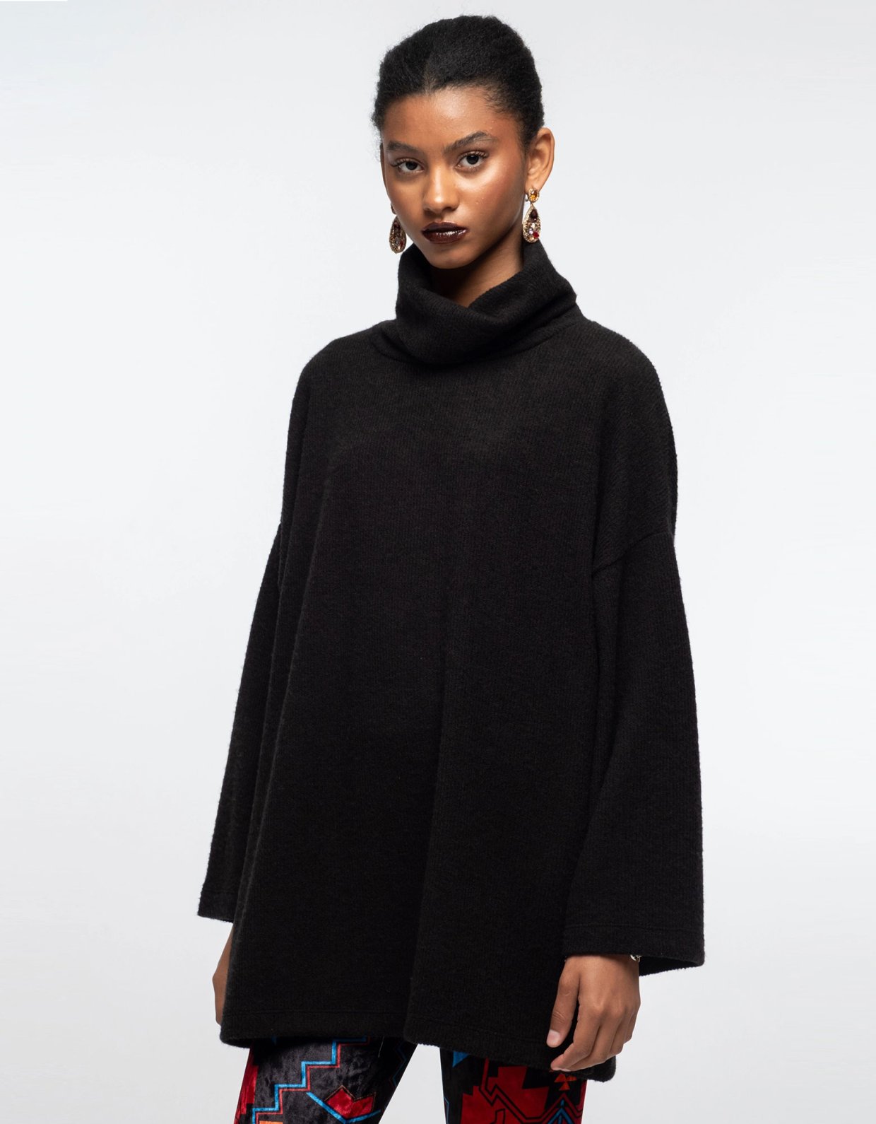 Peace and Chaos Tranquil turtleneck top black