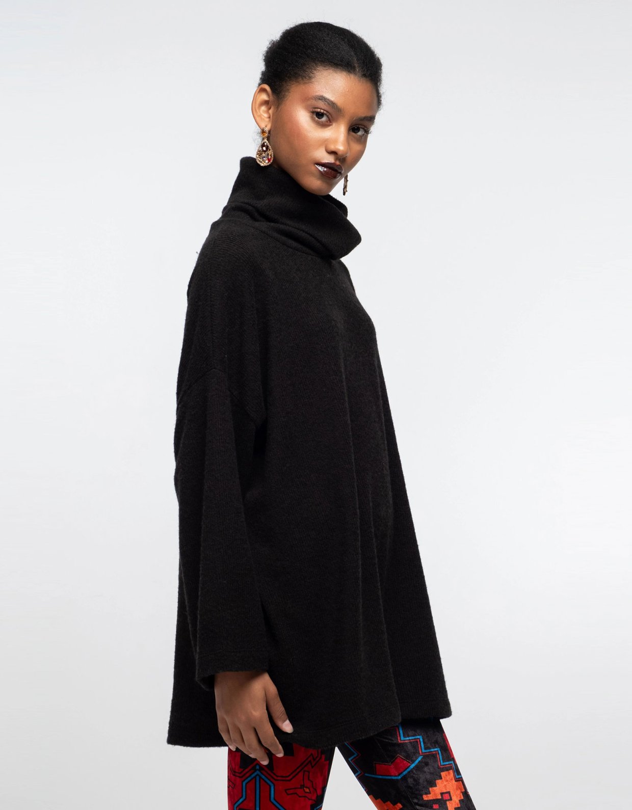 Peace and Chaos Tranquil turtleneck top black