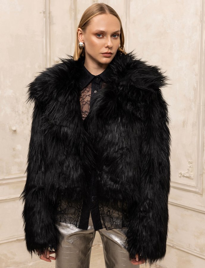 Faux fur coat black