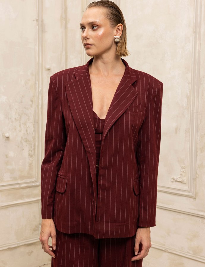 Pinstripe allure blazer bordeaux