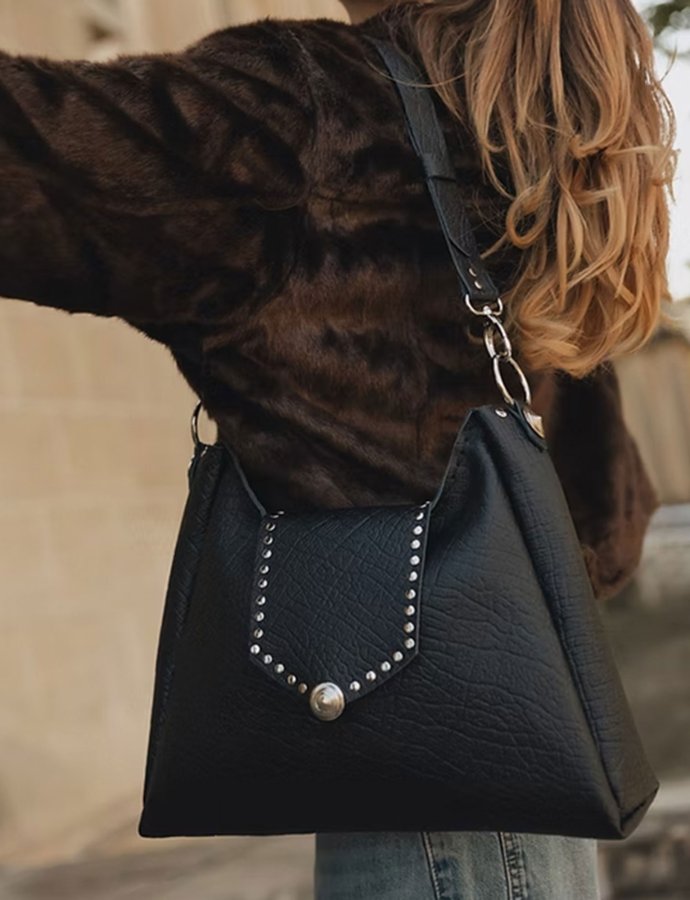 Somewhere I belong bag black-nickel
