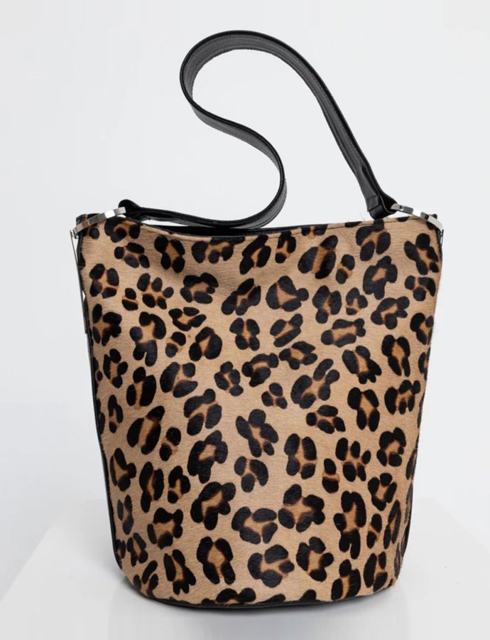 Sandra round bucketbag animal print pony skin