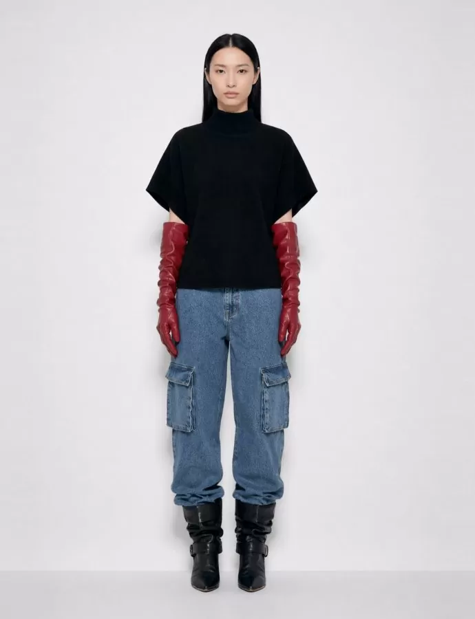 Dove black top