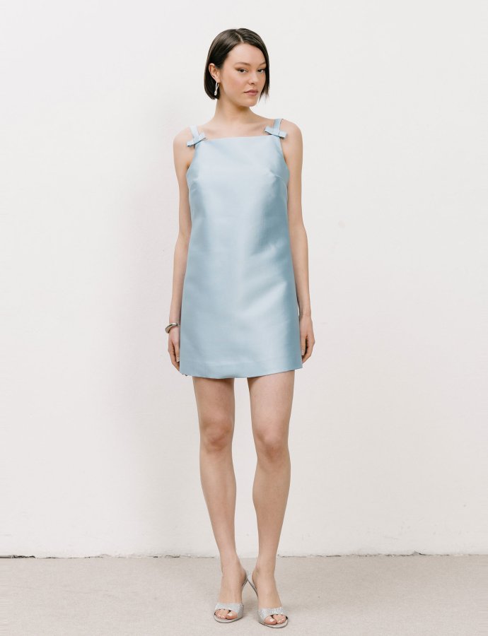 Melt dress baby blue