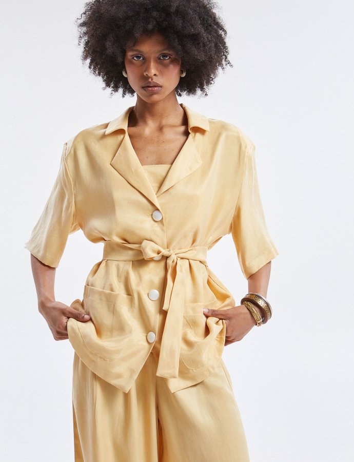 Ilyra short sleeve blazer banana