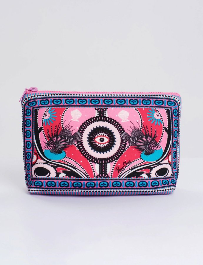 Underwater pouch