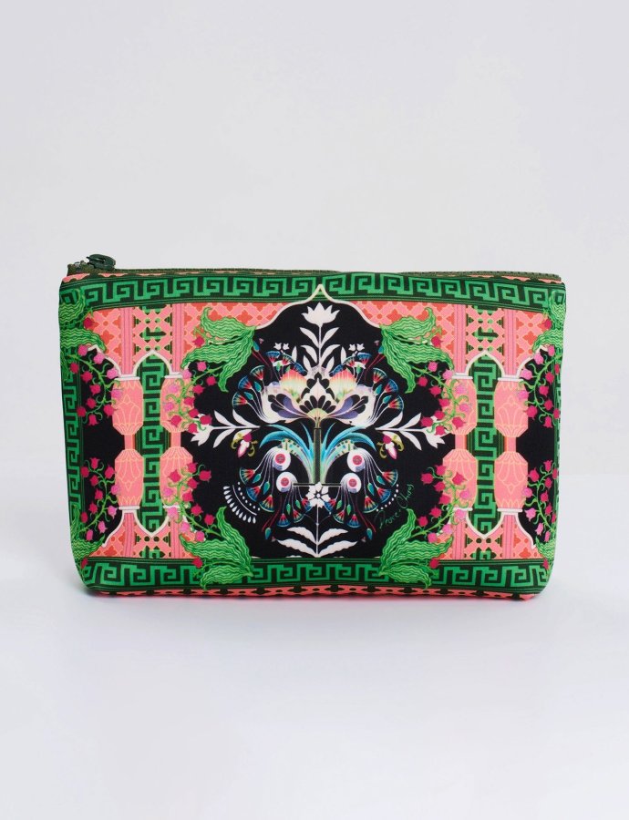 Rainforest pouch