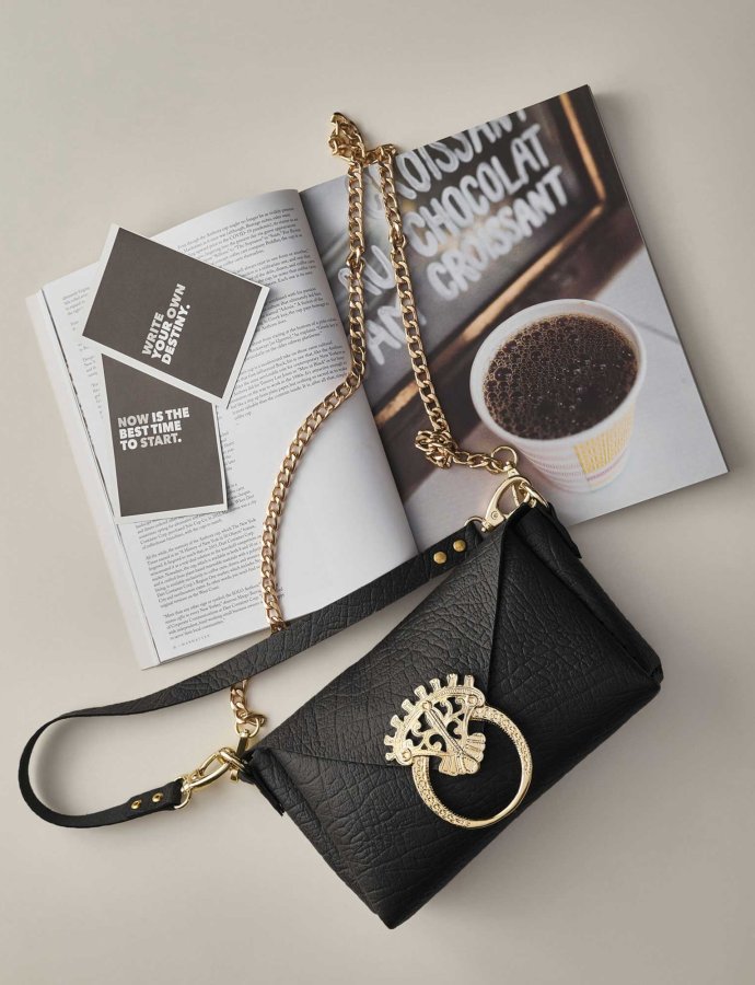 She used to be mine bag black