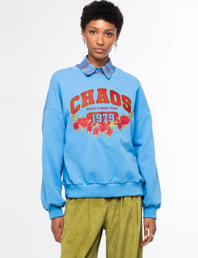 Old-school sweater light blue