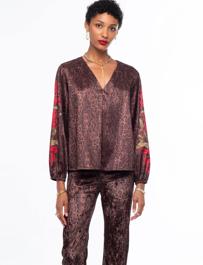 Venomous jacquard top