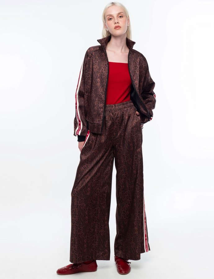 Venomous pants