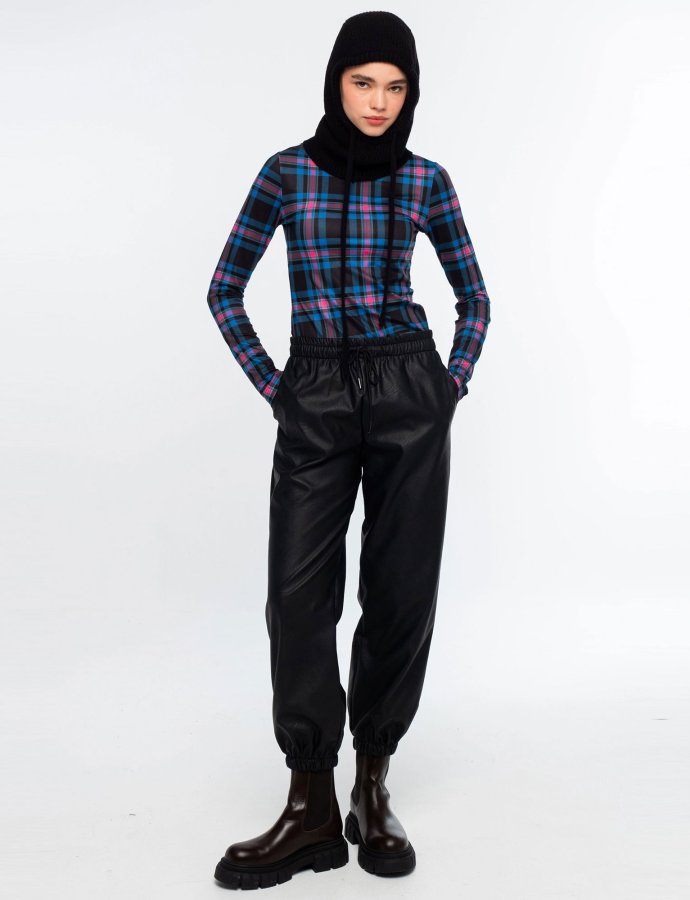 Sleek pants