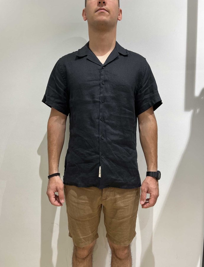 Linen short sleeve shirt black