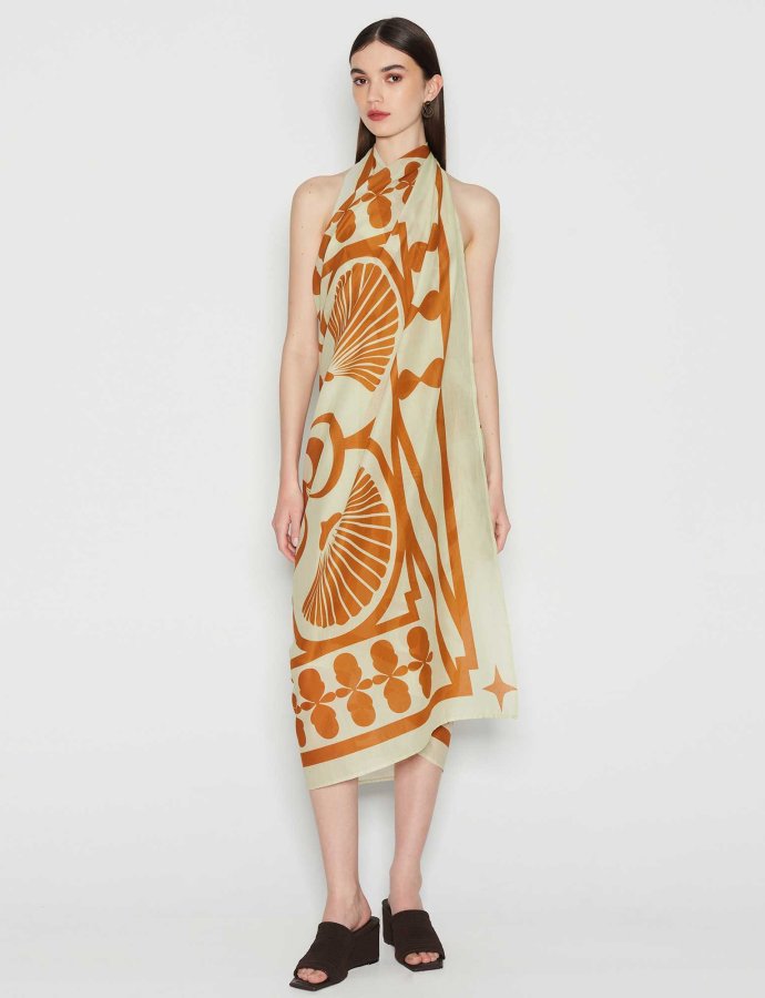 Shell in love sarong brown white