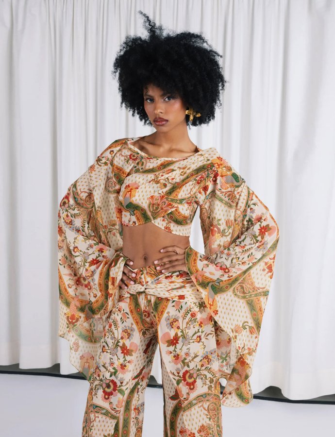 Calypso top wide sleeves