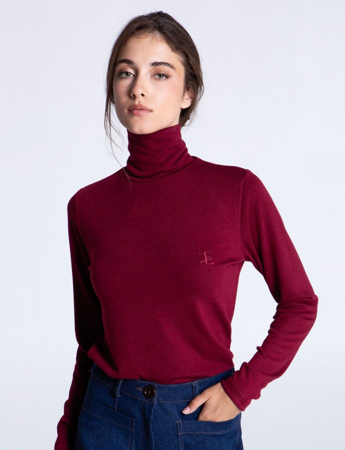Bordeaux knitted sweater