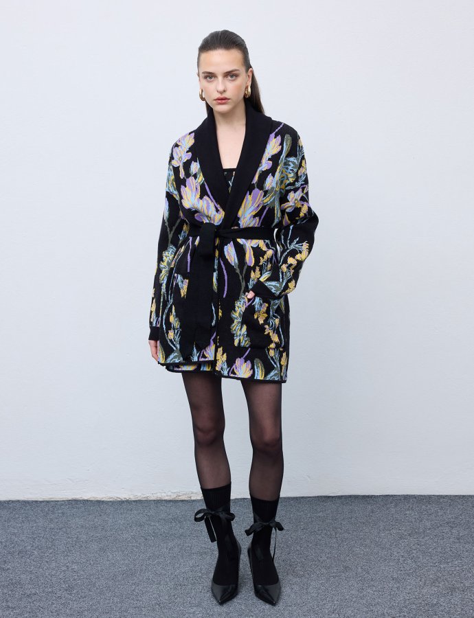 Cardigan disco flower