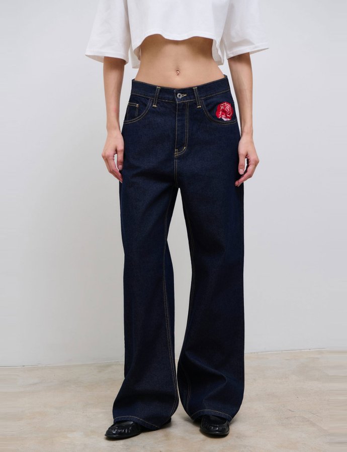 Carnation denim pants