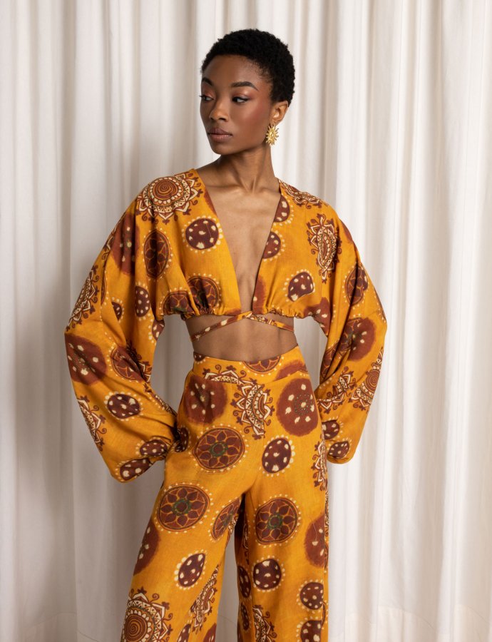 Dione wrap top