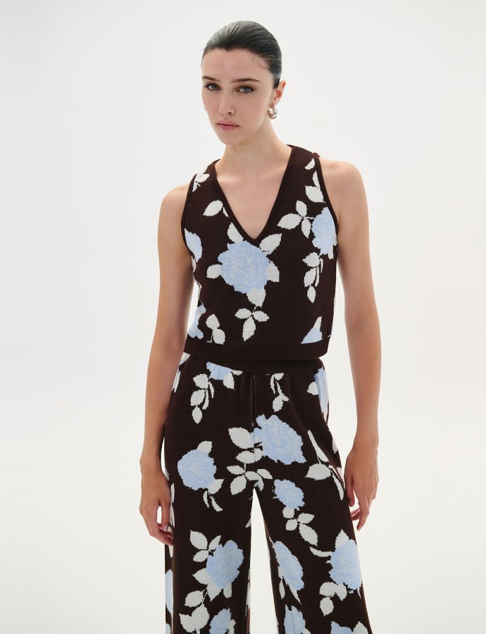 Floral printed knit crop top