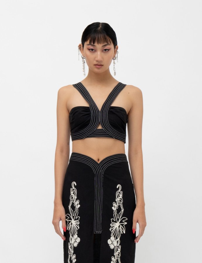 Lunar crop top black