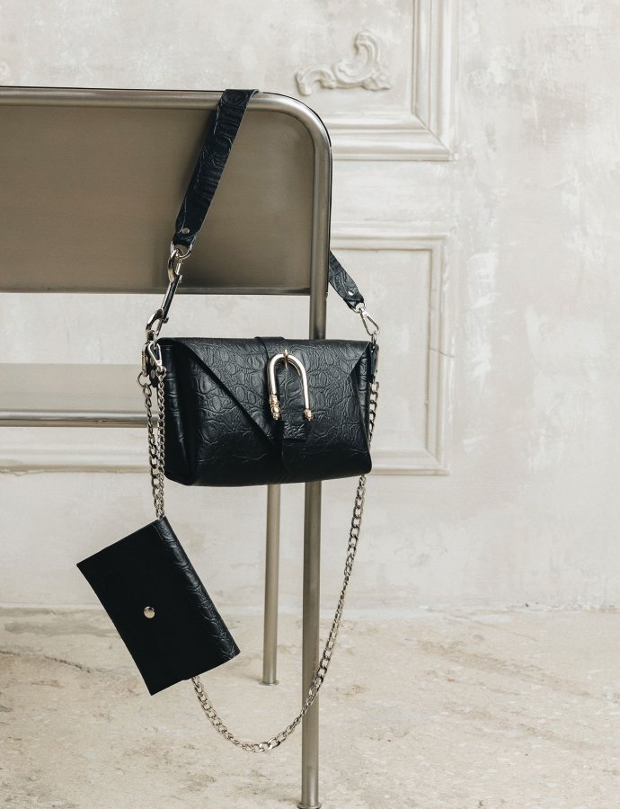 Move bag black nickel