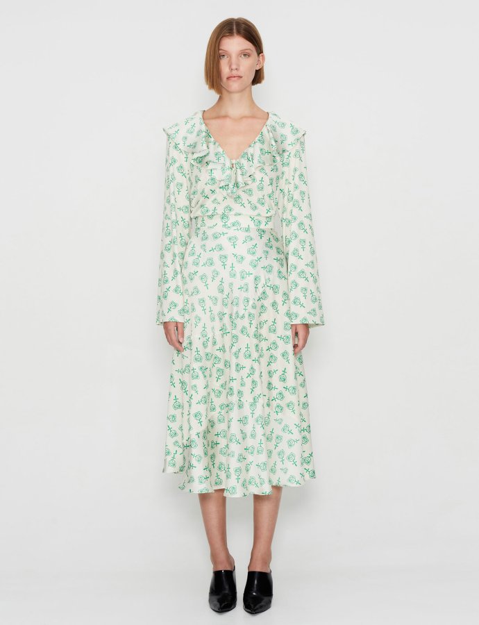 Roses of faith skirt off white