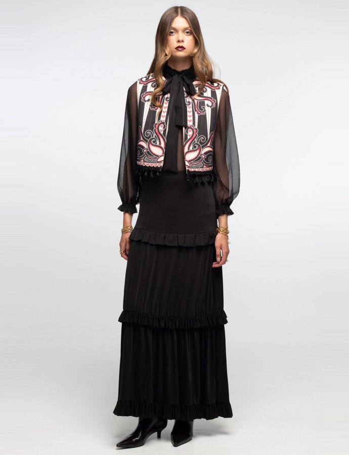 Noir long skirt
