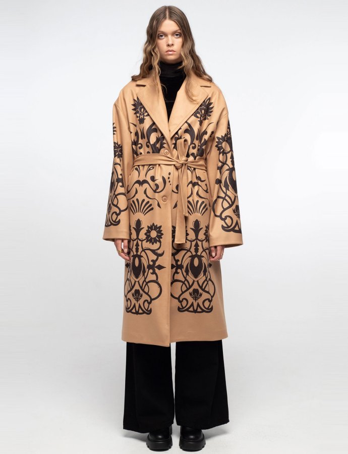 Oak coat