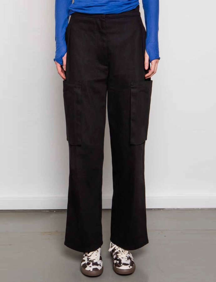 Pesto pants black