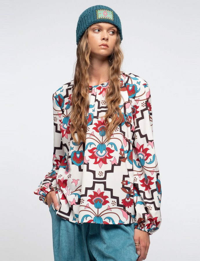 Romancer top