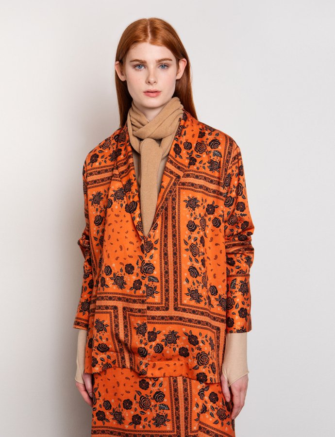 Scarf shirt