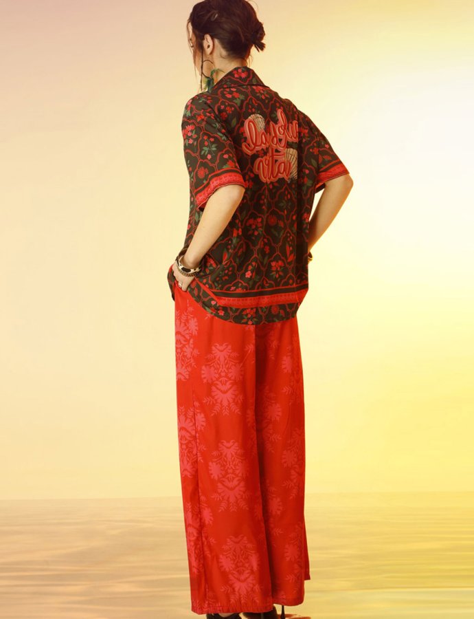 Virginia pants red