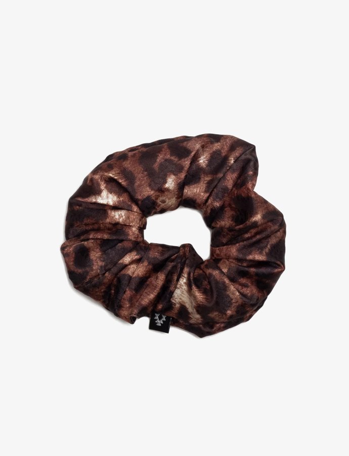 Rosette scrunchie